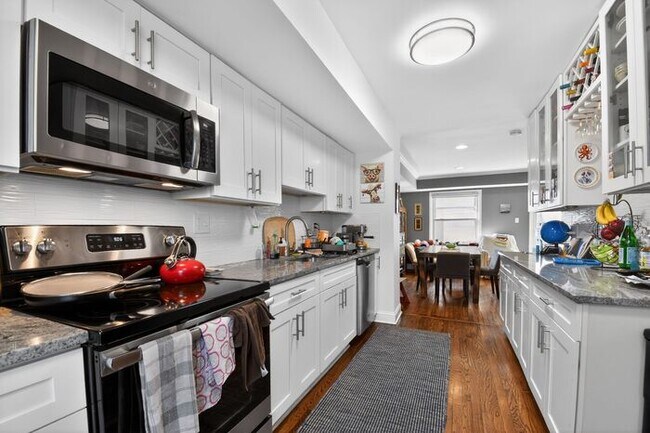 Foto del edificio - 816 Geranium St NW