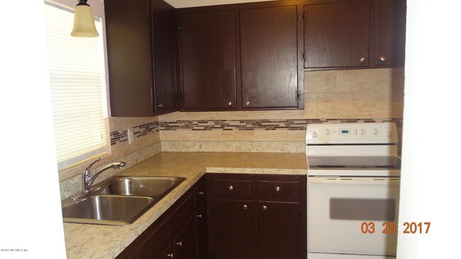 Foto del edificio - 3954 Cobalt Ave E