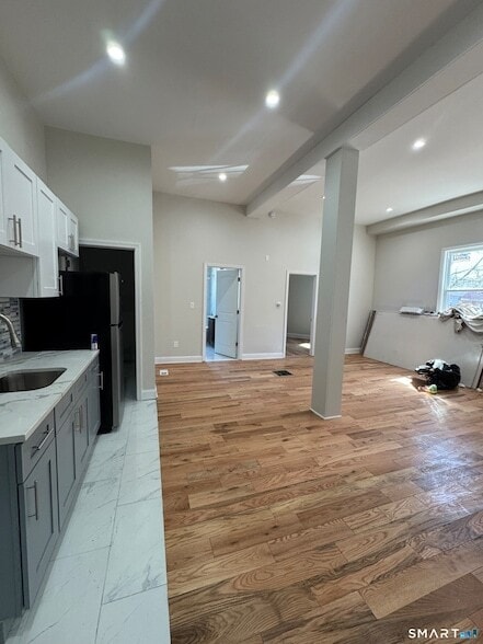 Foto del edificio - 740 Dixwell Ave