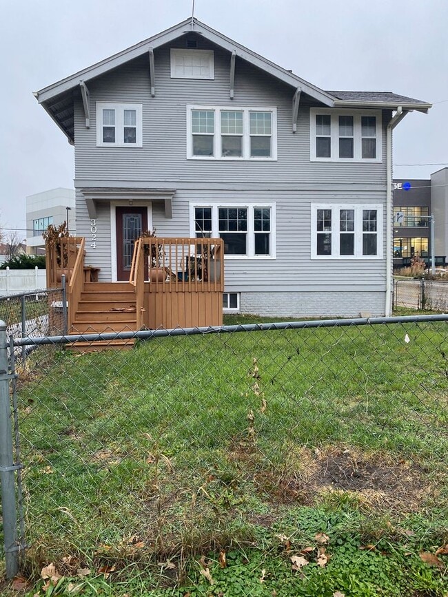 Building Photo - 3024 High St