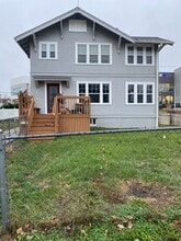 Building Photo - 3024 High St