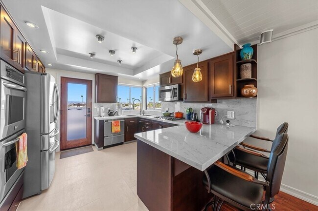 Foto del edificio - 760 Manhattan Beach Blvd