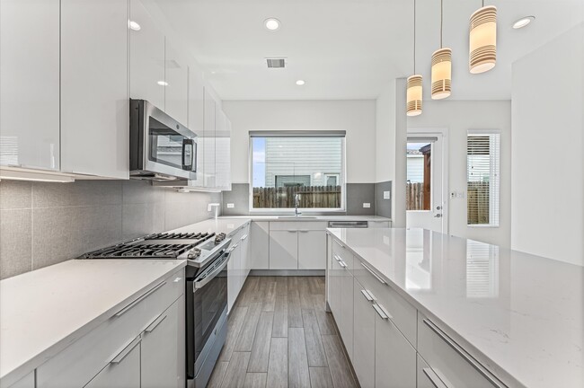 Building Photo - 5418 Robusto Pl