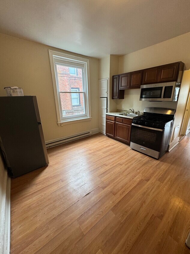 Foto principal - 1118 Lindley Ave
