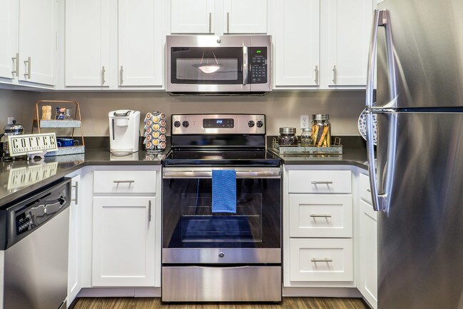 Building Photo - Regatta