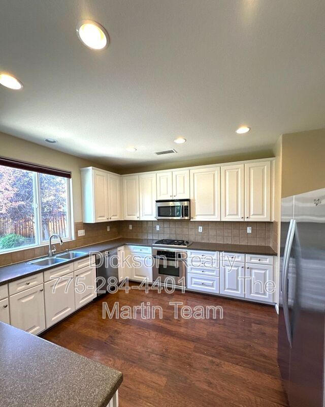 Building Photo - 545 Terracina Way
