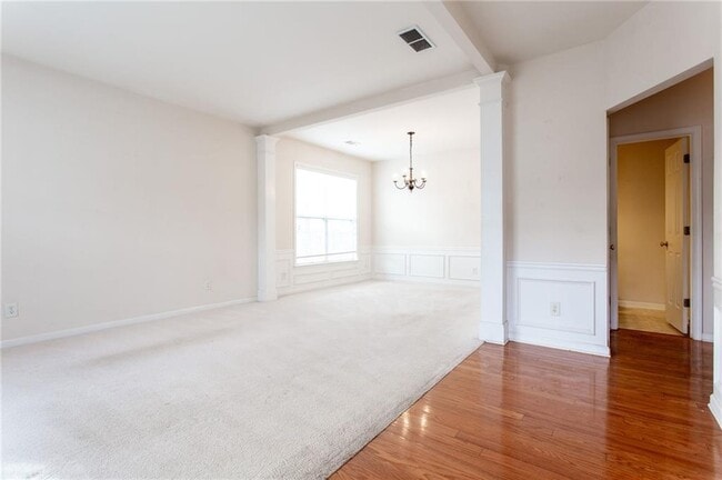 Foto del edificio - 910 Wendlebury Ct