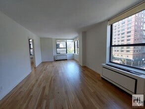 Building Photo - W 87th St
