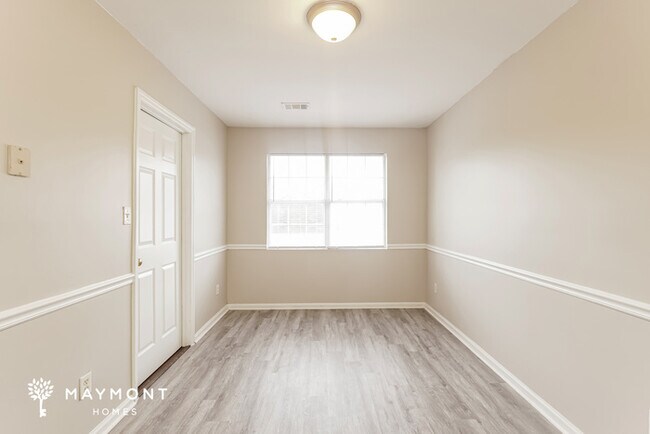 Foto del edificio - 2218 Travis Rd