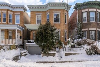 Building Photo - 20 Webster Ave