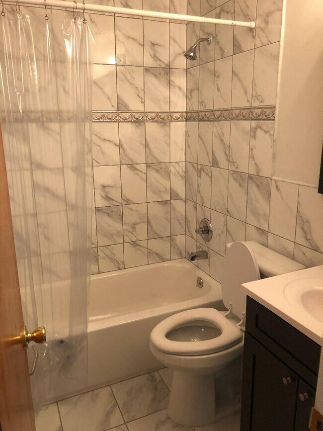 Building Photo - 69-46 Juniper Blvd S