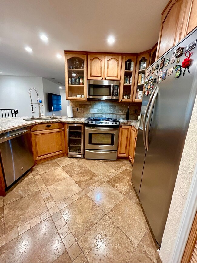 Building Photo - 115 Via Colinas