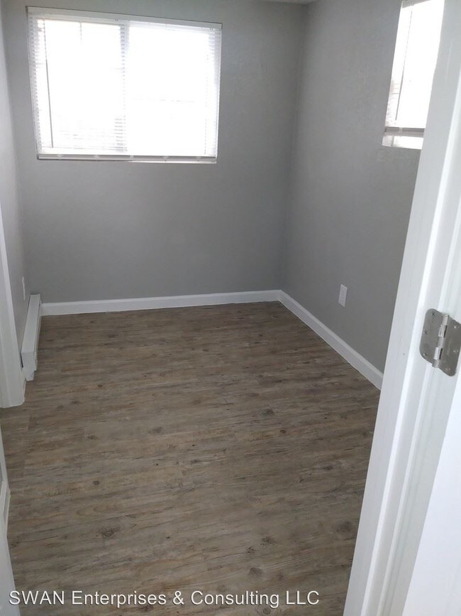 Foto del edificio - 1 br, 1 bath House - 10 E. Quincy Ave