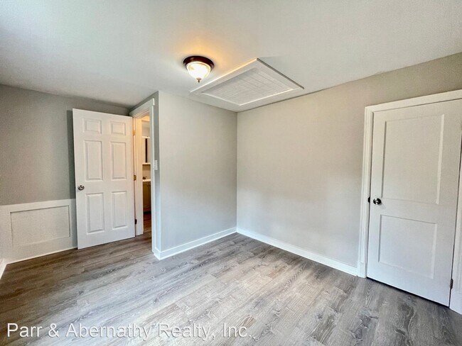 Building Photo - 2 br, 1 bath House - 509 Old Bermuda Hundr...