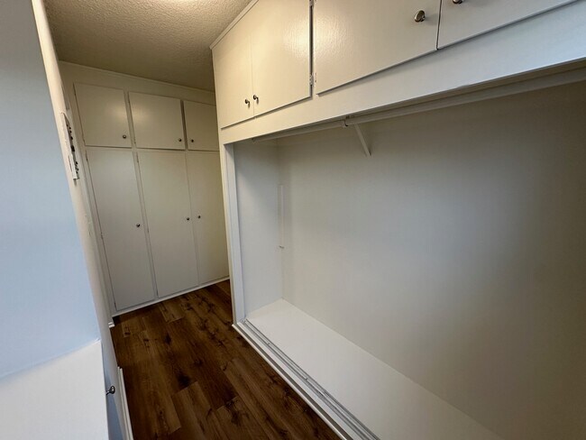Foto del edificio - 1540 N Catalina St