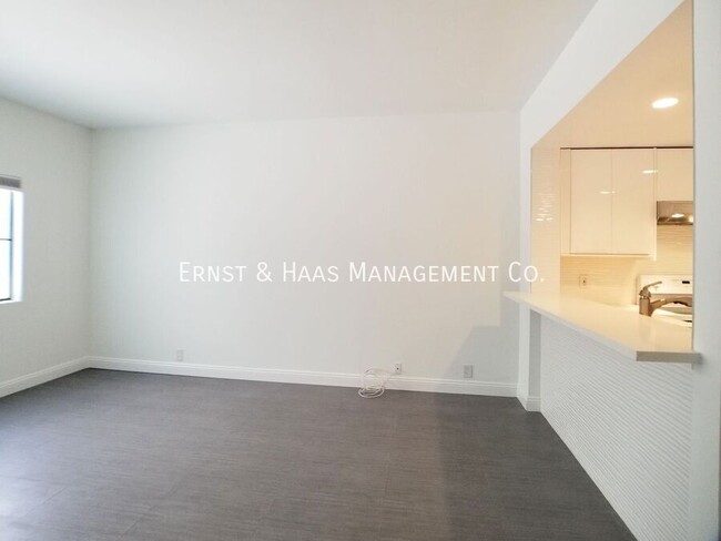 Foto del edificio - 730 W 4th St