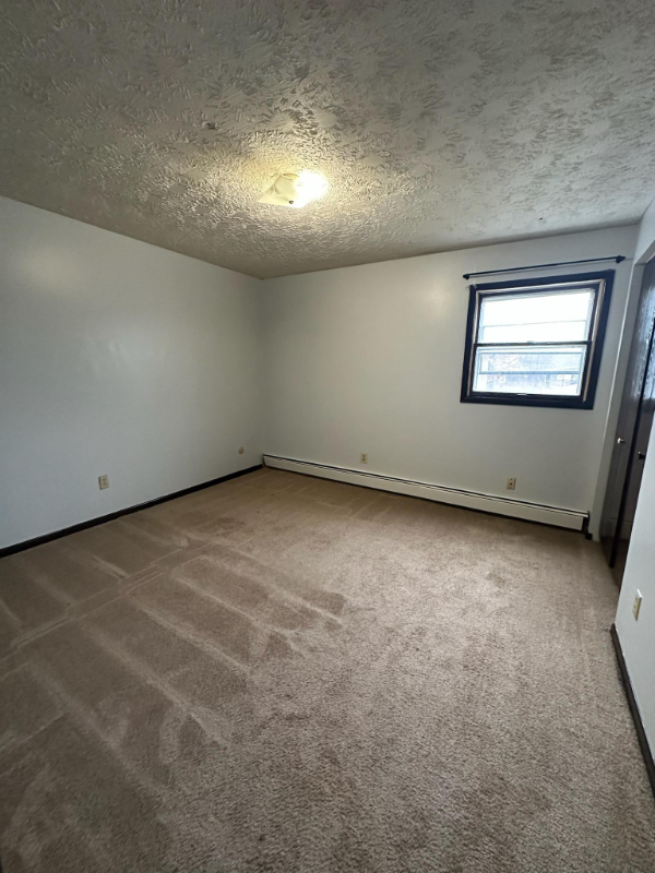 270 Washington Blvd Unit 6, Youngstown, OH 44512 - Room for Rent in ...