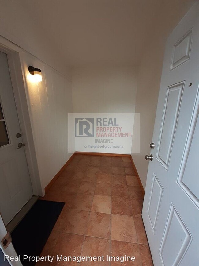 Building Photo - 1 br, 1 bath House - 2026 Puget Street NE