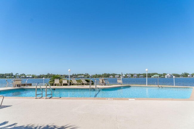 Foto del edificio - 1516 Sandpiper Ln