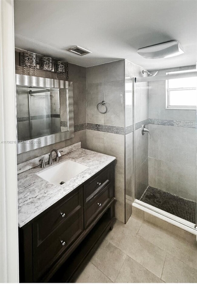 Building Photo - 1680 NE 191st St