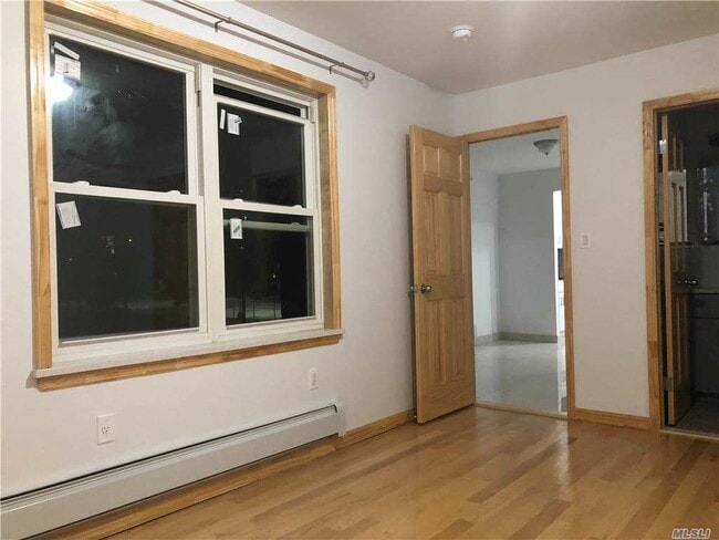 Building Photo - 150-45 61st Rd