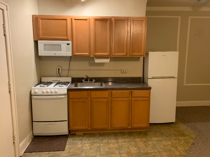 Primary Photo - 537 W Deming Pl