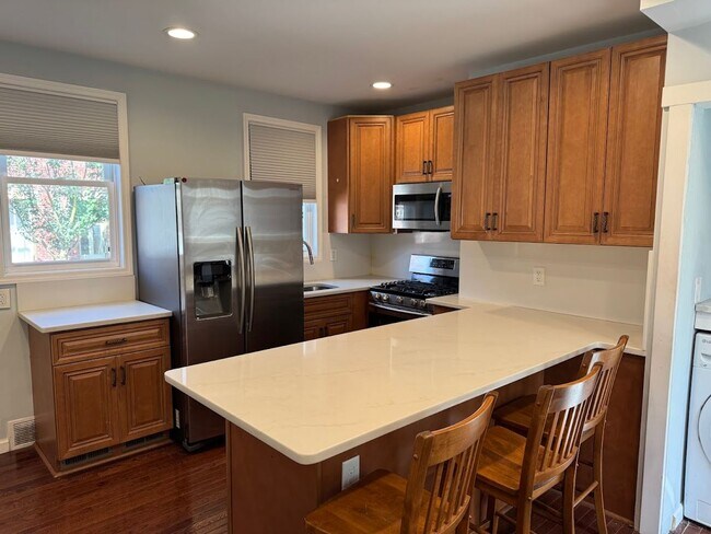 Foto del edificio - 4416 Plummer St