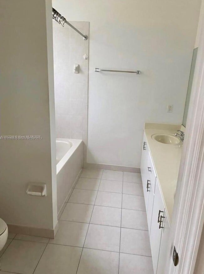 Building Photo - 9044 SW 153rd Ct