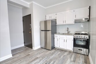 Building Photo - 4901 Murphy Pl