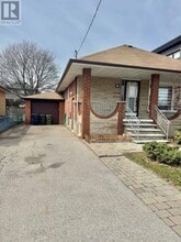 Building Photo - 36 Ashmore Ave