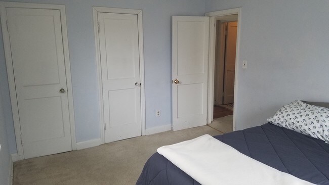 Foto del edificio - 902 Dartmouth Rd