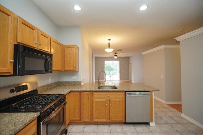 Building Photo - 14330 Moon Flower Dr