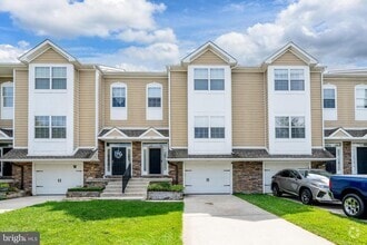 Building Photo - 161 Lexington Pl