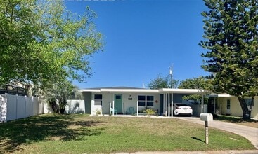 Building Photo - 2472 Coronado Way