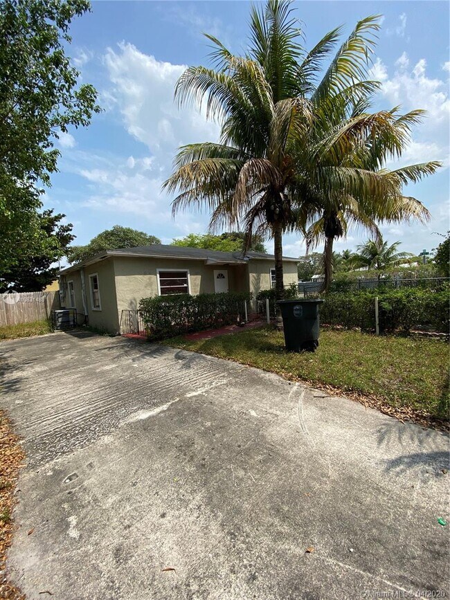 Building Photo - 12215 NW 10th Ave