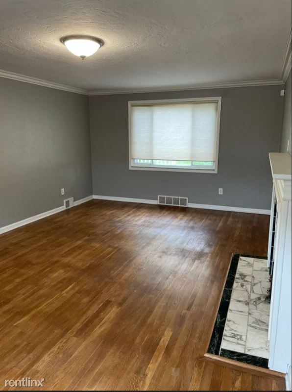 Building Photo - 3 br, 2 bath House - 201 Broughton Rd