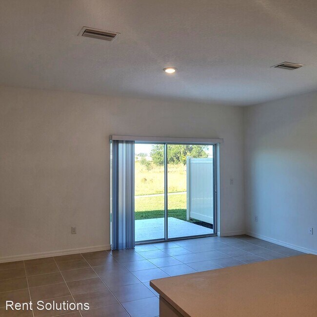 Building Photo - 3 br, 2.5 bath House - 2508 Paravane Way