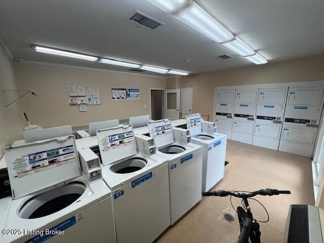 Building Photo - 416 Highwood Dr