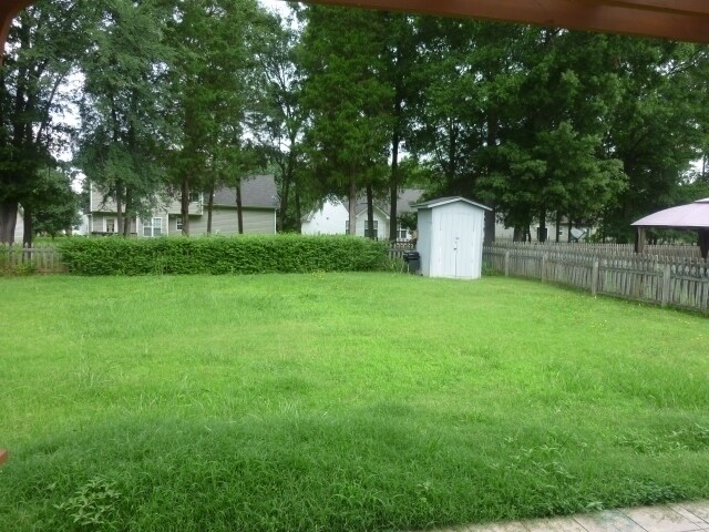 Foto del edificio - Exclusively Offered by Muse Realty, LLC