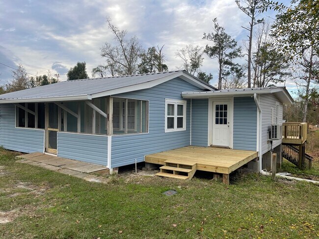 Building Photo - 611 Jehu Rd