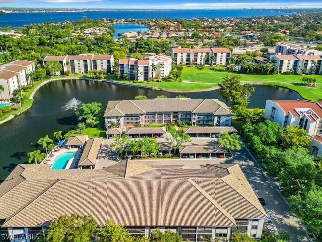 Building Photo - 9900 Sunset Cove Ln