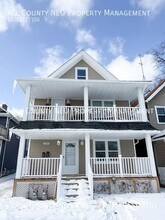 Building Photo - 2232 W 104th St