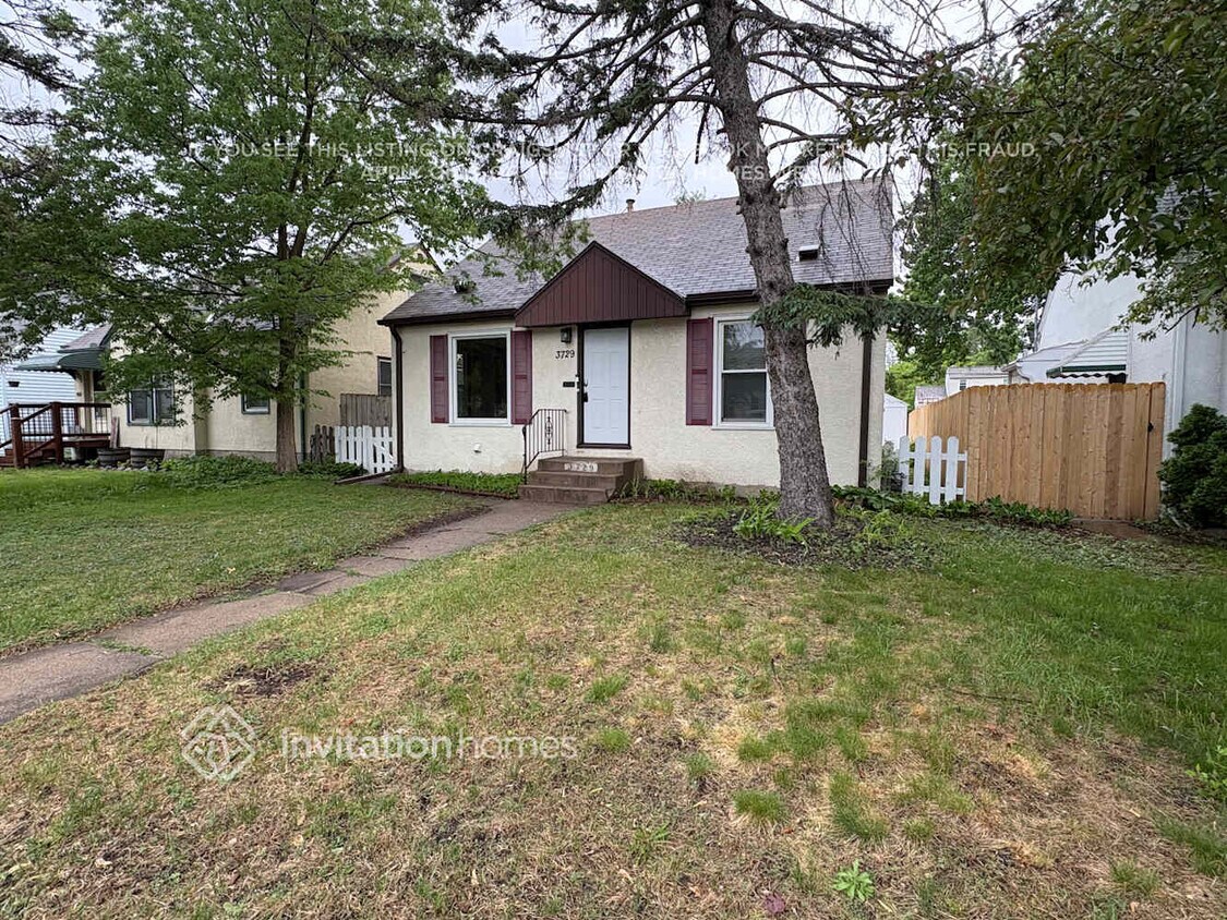 Primary Photo - 3729 Noble Ave N