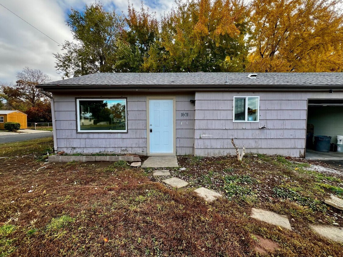 Building Photo - LH1601 1603