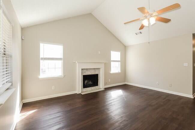 Foto del edificio - 505 Horseshoe Cir