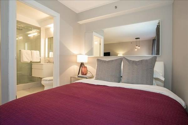 Foto del edificio - 8555 Laurens Ln