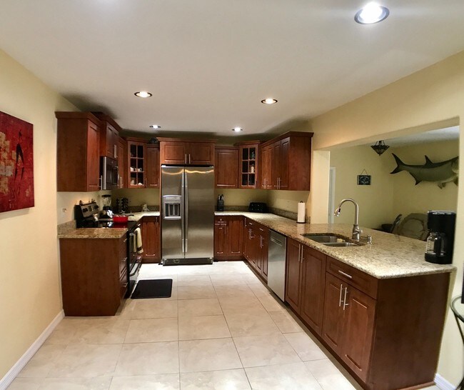 Foto del edificio - 2911 SW 5th Pl