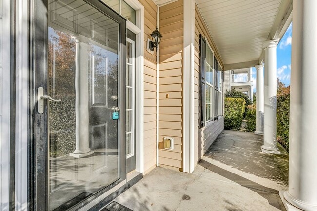 Foto del edificio - 16 Bushwood Dr