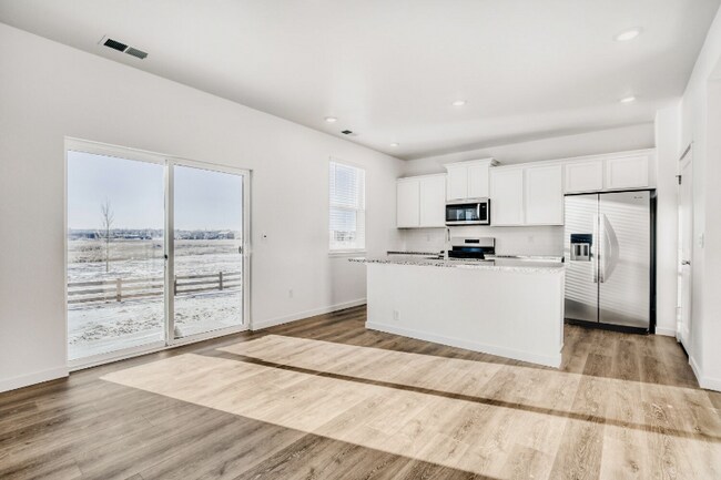 Building Photo - 5961 Holstein Dr