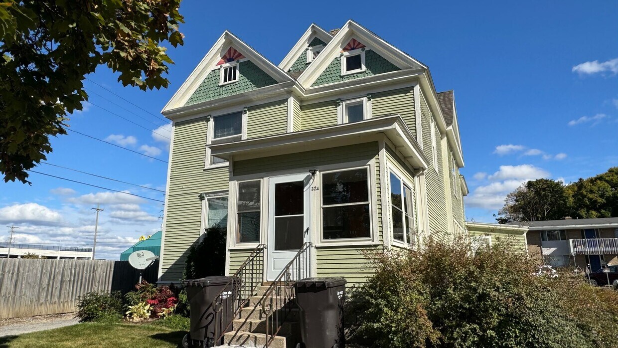 Foto principal - 324 Prospect Ave NE